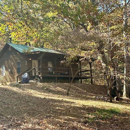 Cedar Creek Cabins #1 - Giant Spa Tub, Large Wooded Porch, Full Kitchen, 1 Bedroom Eureka Springs Exterior foto
