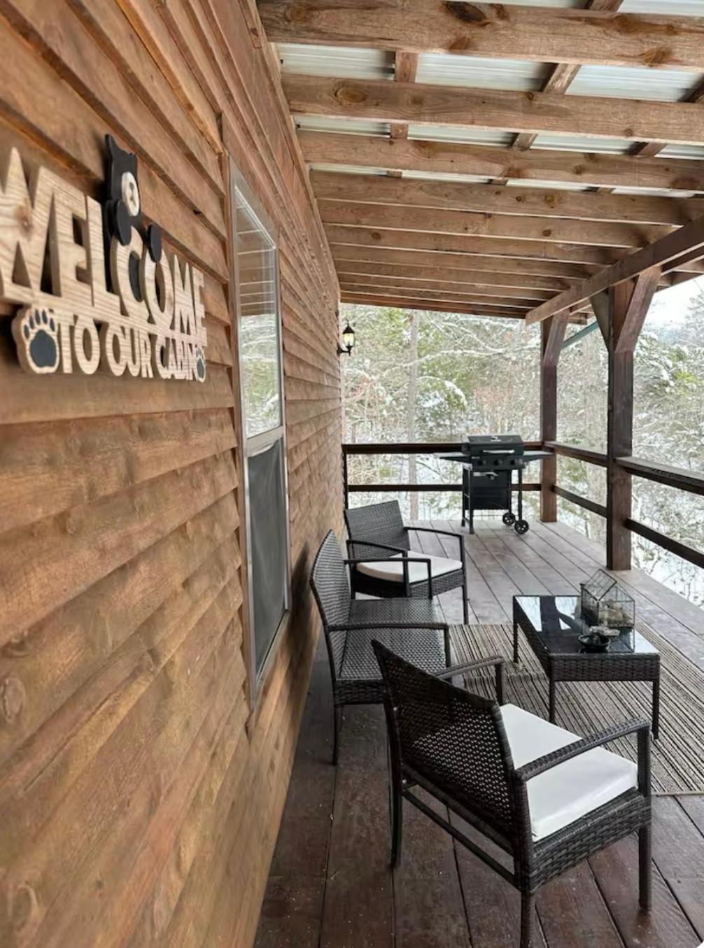 Cedar Creek Cabins #1 - Giant Spa Tub, Large Wooded Porch, Full Kitchen, 1 Bedroom Eureka Springs Exterior foto